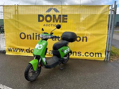 Overzichtsfoto van Super SOCO CUx Elektrische Scooter